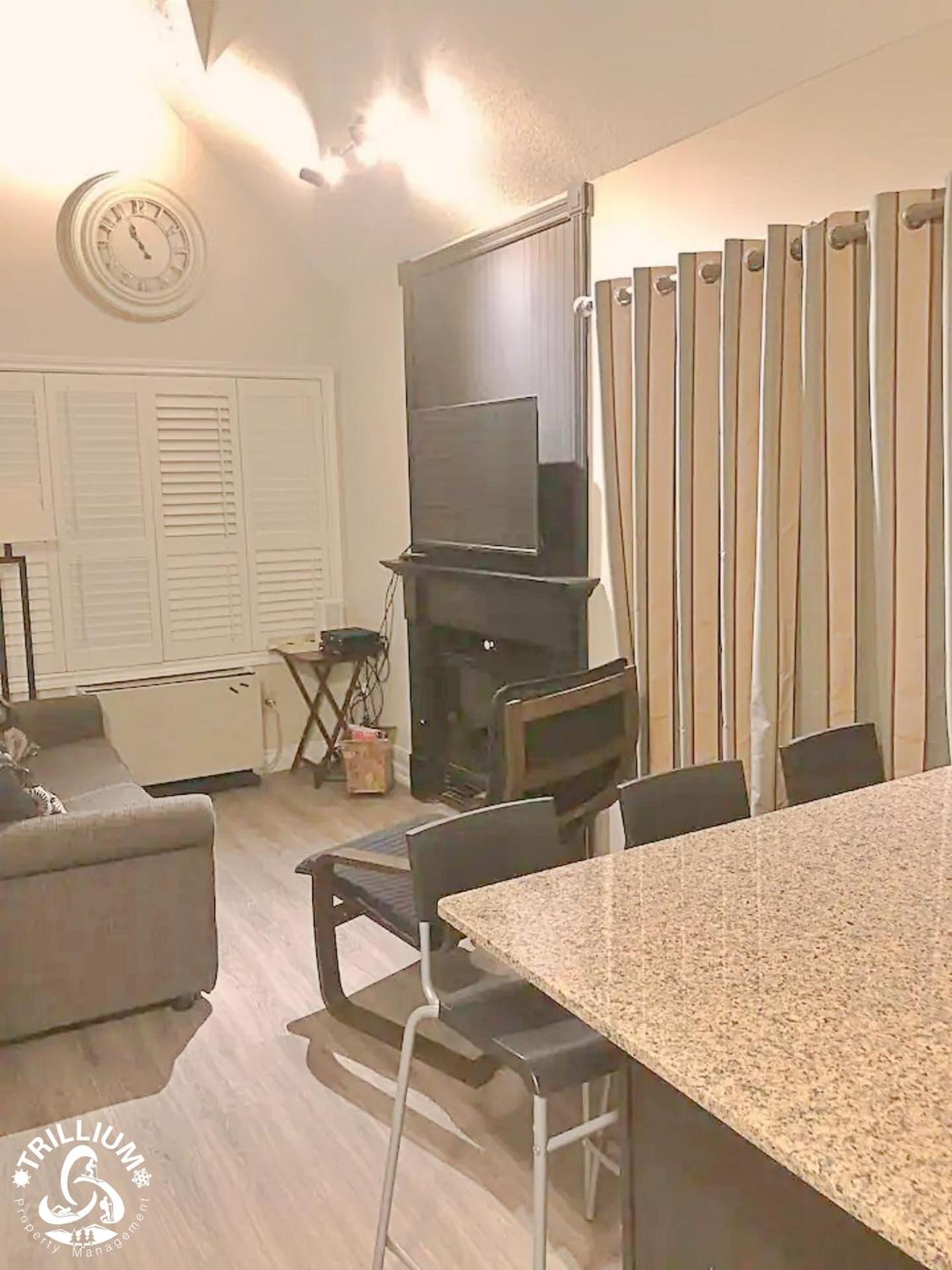 Blue Mountain, Collingwood - Loft Condo, Sleeps 4 Blue Mountains Eksteriør billede